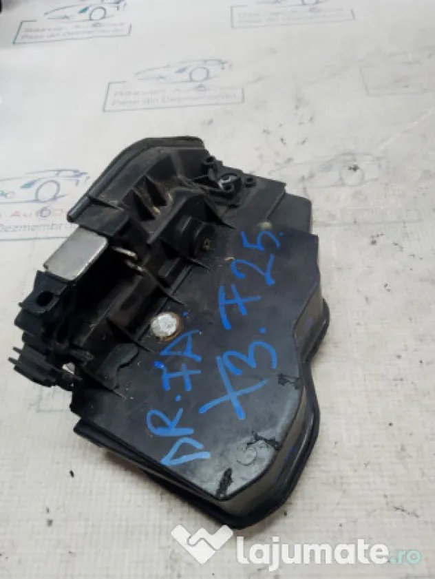 Broasca dreapta fata BMW X3 F25 2012