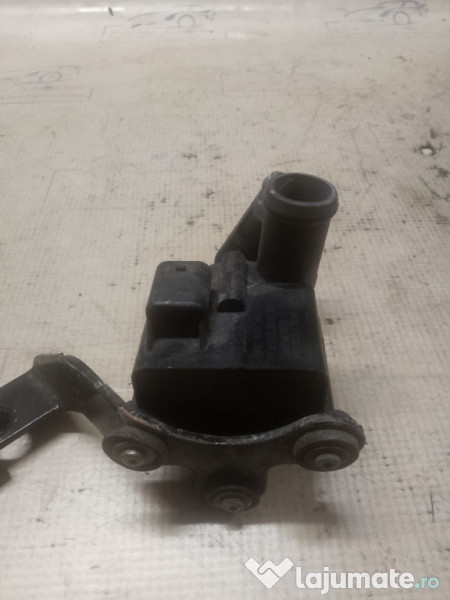 Pompa recirculare apa Volkswagen Passat B7 1.6 2012
