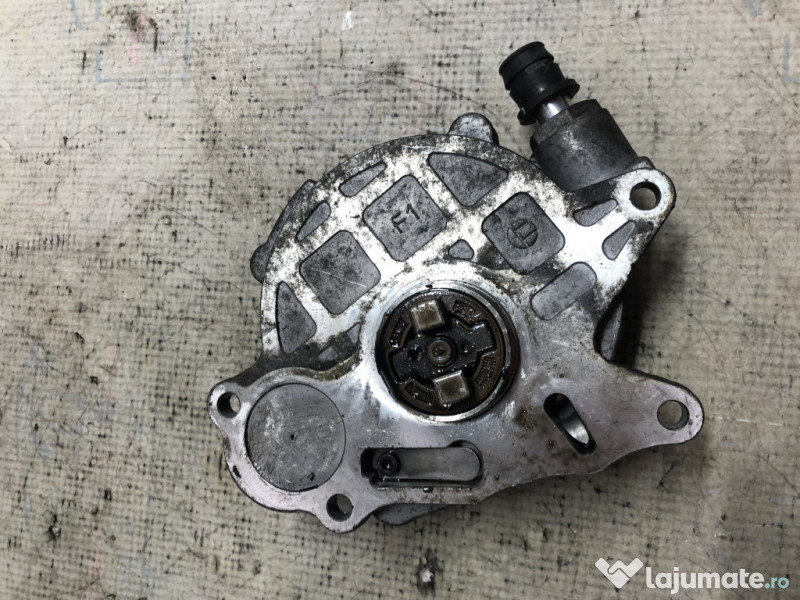 Pompa vacuum Volkswagen Passat CC 2.0 Motorina 2010