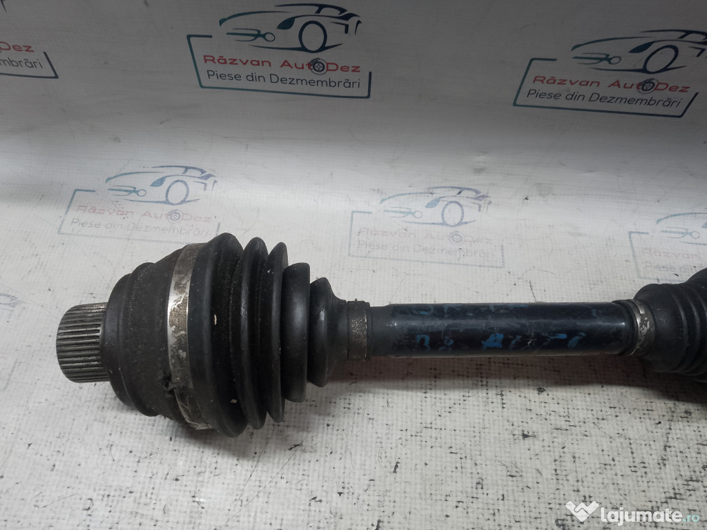 Planetara dreapta fata Audi A4 B8 2011