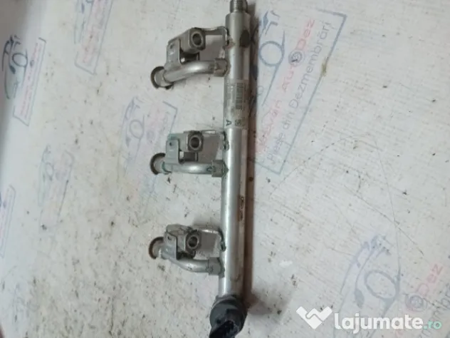 Rampa injectie Ford B-MAX 1.0 Benzina 2013