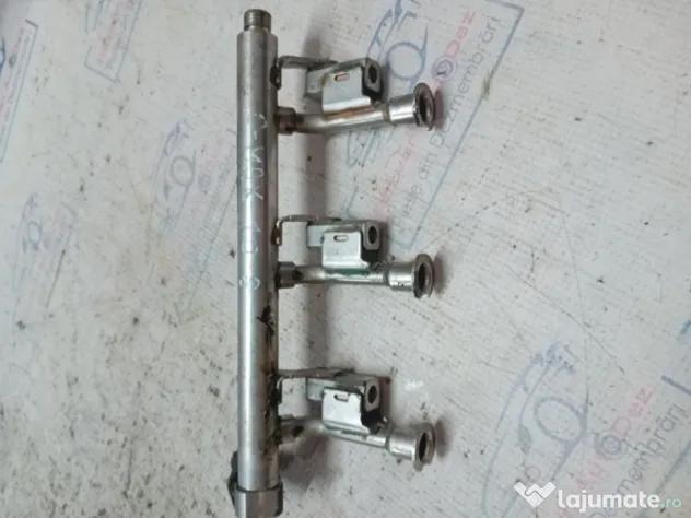 Rampa injectie Ford B-MAX 1.0 Benzina 2013