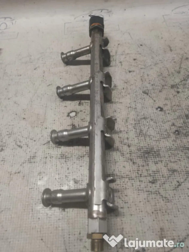 Rampa injectie Skoda Fabia 2 1.2 Benzina 2010