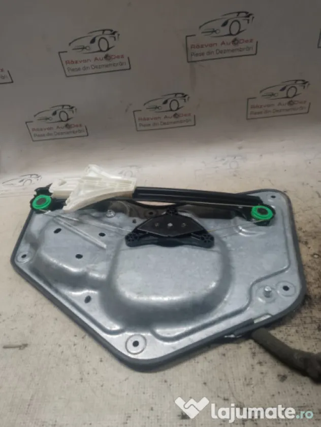 Macara geam stanga spate Skoda Yeti 2010