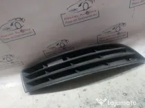 Grila proiector stanga Volkswagen Passat B6 2006