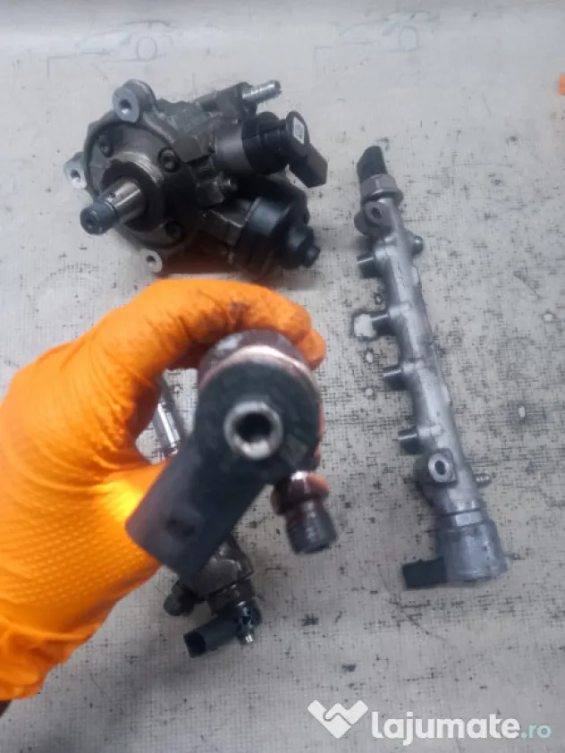 Kit injectie complet Audi A4 B8 2.0 Motorina 2012