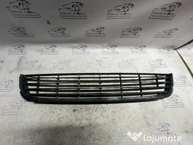Grila bara fata Volkswagen Golf 6 Hatchback 2010