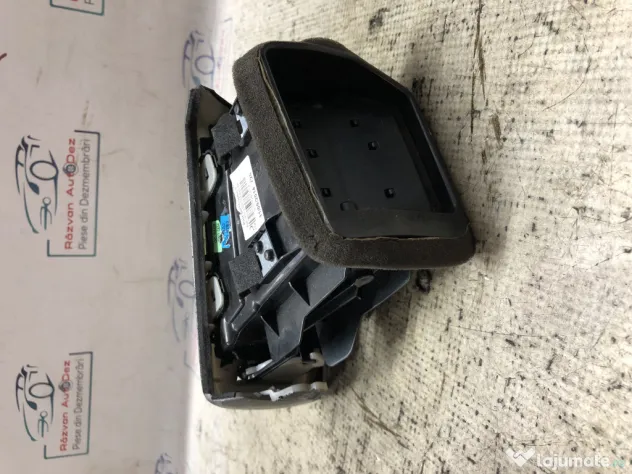 Grila ventilatie stanga Nissan Qashqai 2016