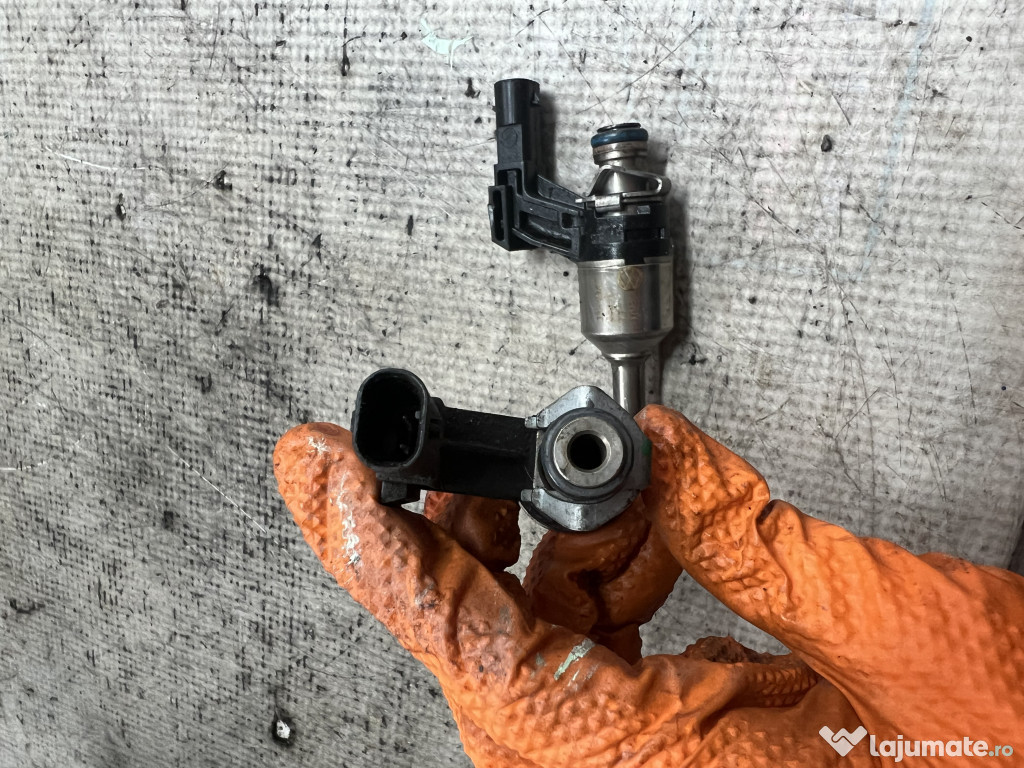 Injector Skoda RAPID 1.2 Benzina 2014
