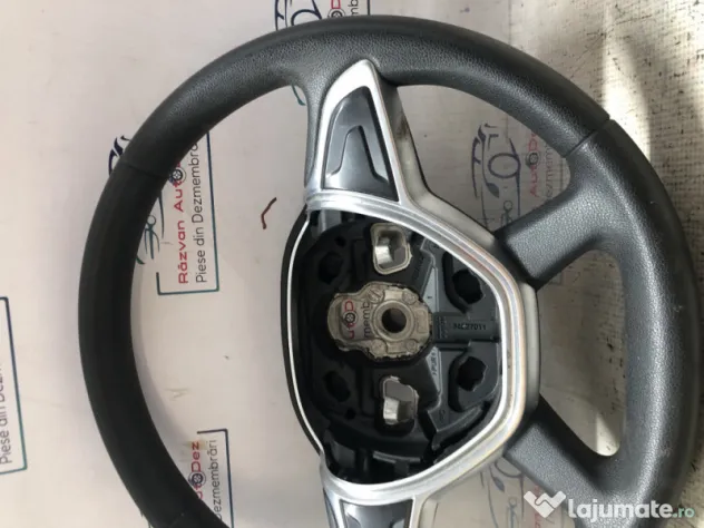Volan Dacia Sandero 2 1.0 Benzina 2015