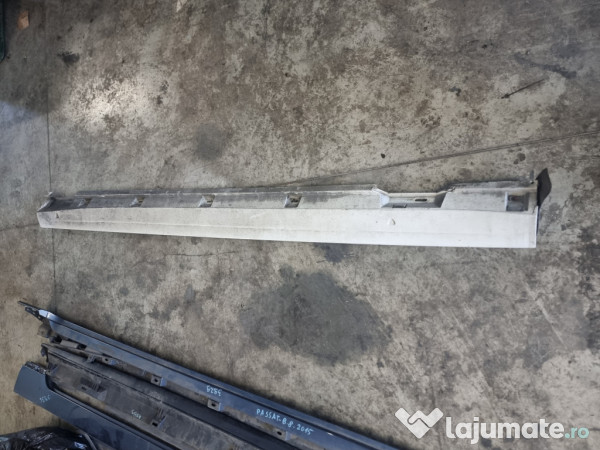 Prag dreapta plastic Volkswagen Passat CC 2011