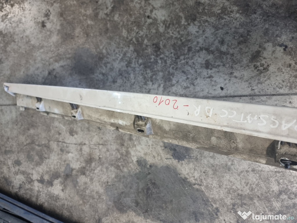 Prag dreapta plastic Volkswagen Passat CC 2011