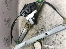 Macara geam dreapta fata Audi Q5 2010