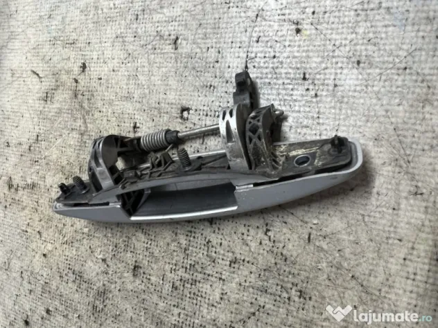Maner exterior dreapta spate Dacia Duster 2013