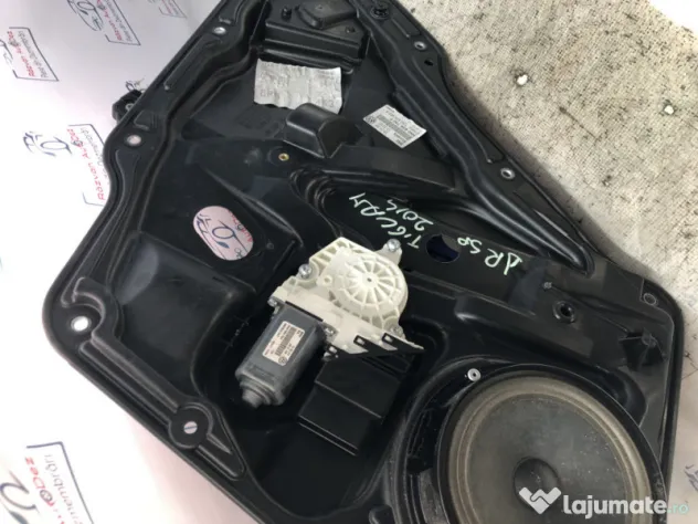 Macara geam dreapta spate Volkswagen Tiguan 2015