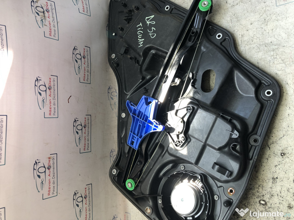 Macara geam dreapta spate Volkswagen Tiguan 2015