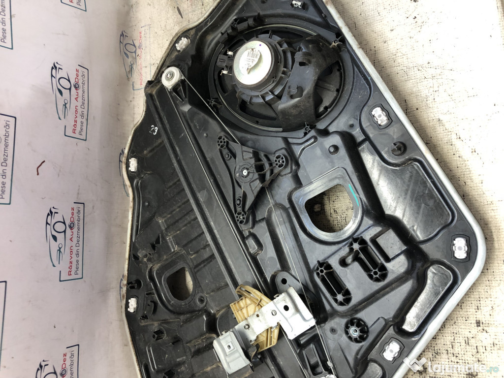 Macara geam stanga spate Jeep Renegade 2016