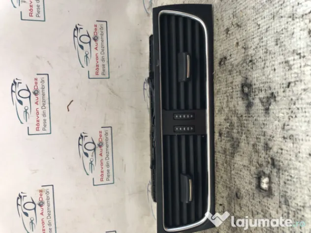 Grila ventilatie centrala Audi A5 2010