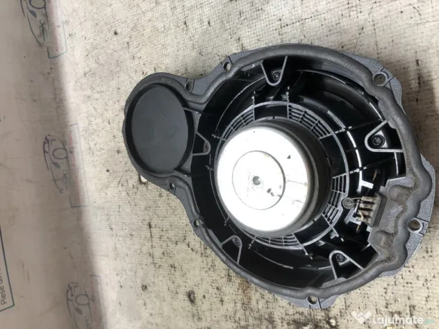 Boxa stanga fata Volkswagen Passat B6 2006