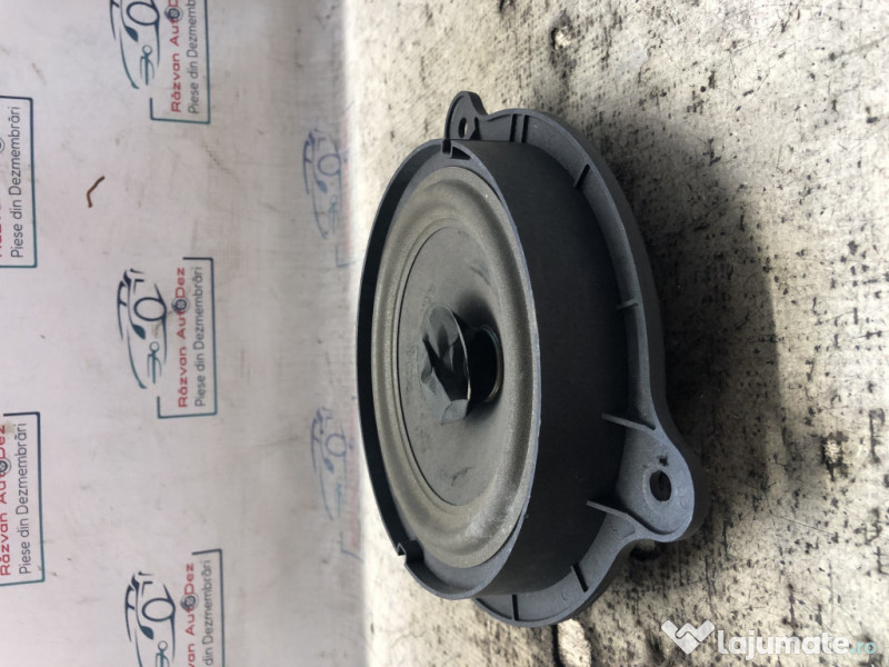 Boxa stanga fata Nissan Qashqai 2012