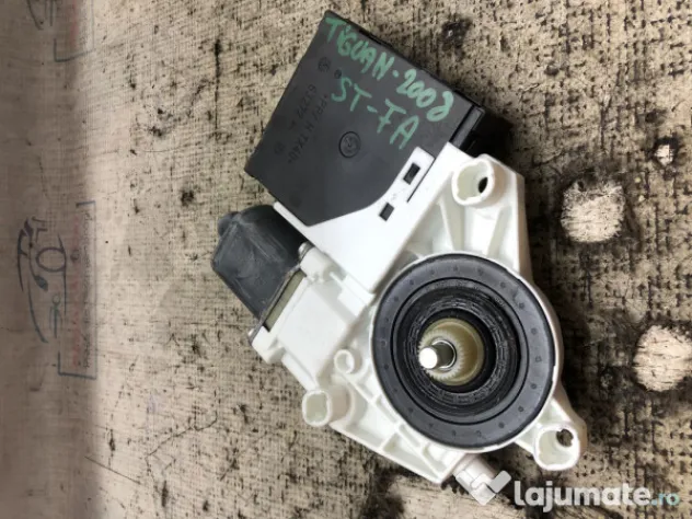 Motoras macara stanga fata Volkswagen Tiguan 2008