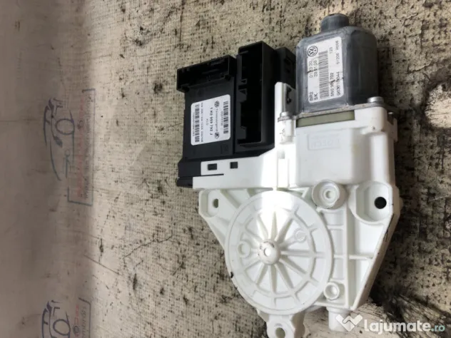 Motoras macara stanga fata Volkswagen Tiguan 2008