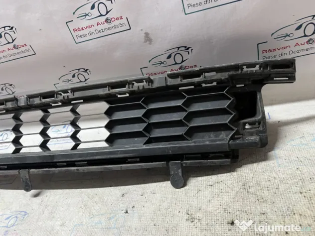 Grila bara fata Skoda Karoq 2020