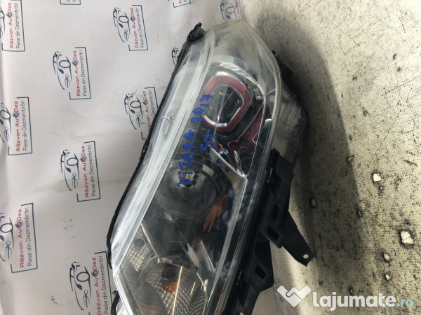 Far stanga lupa Suzuki Vitara 2017