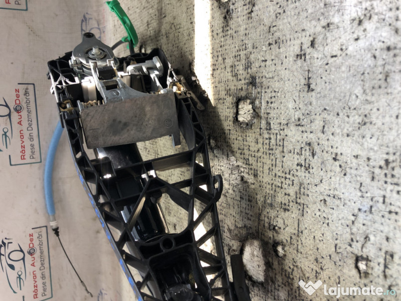 Maner exterior dreapta fata BMW F48 2017