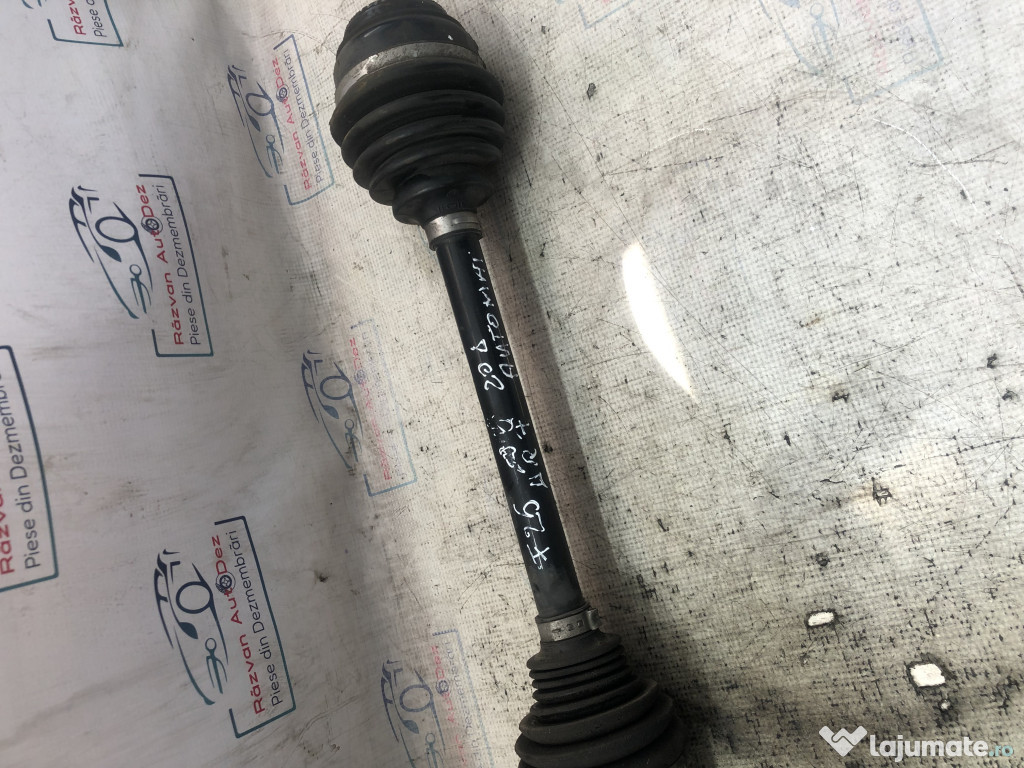 Planetara dreapta fata BMW X3 F25 2.0 Motorina 2015
