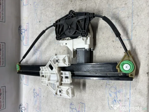 Macara geam stanga spate Audi Q5 2010