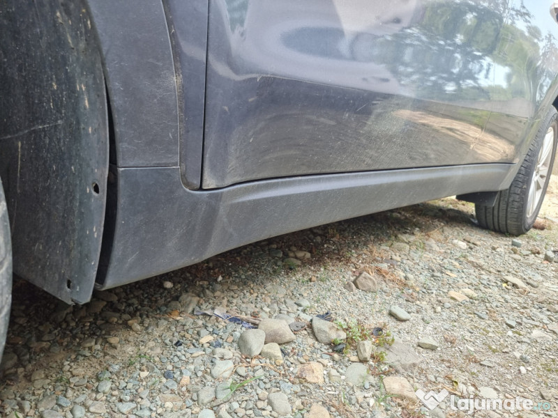 Prag stanga plastic Kia Sportage 2017