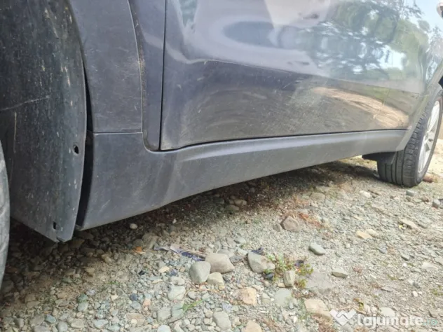 Prag stanga plastic Kia Sportage 2017