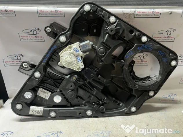 Macara geam stanga spate Volkswagen Touareg 2012