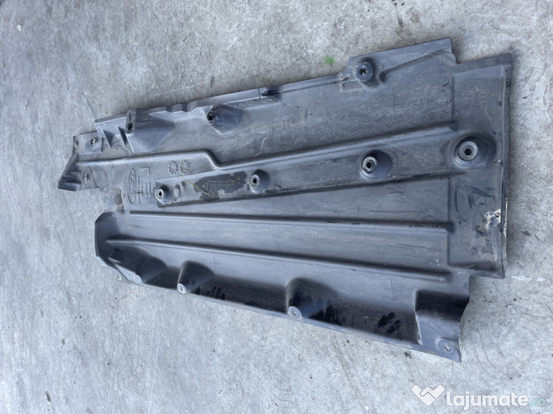 Scut lateral stanga Ford Fiesta Hatchback 1.0 Benzina 2021