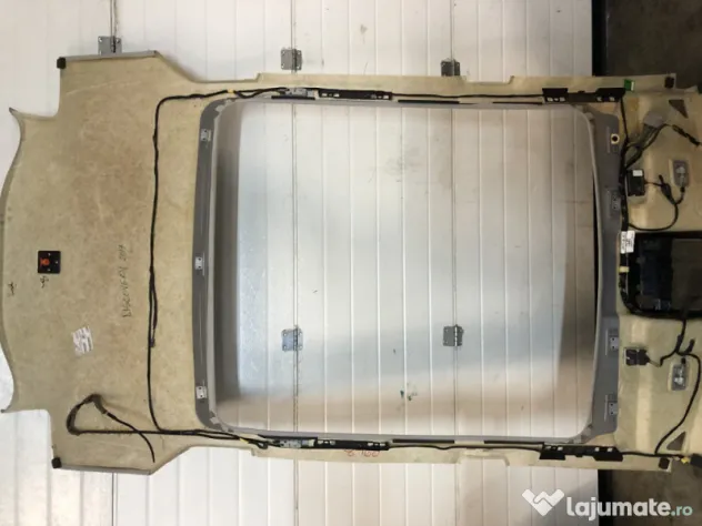 Plafon material cu panorama Land Rover Discovery 2017