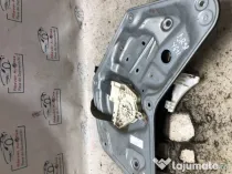 Macara geam dreapta spate Skoda Yeti 2012