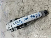 Maner exterior dreapta fata Seat Leon 2012