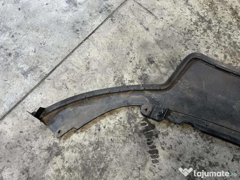 Scut bara fata Volkswagen Jetta 2012