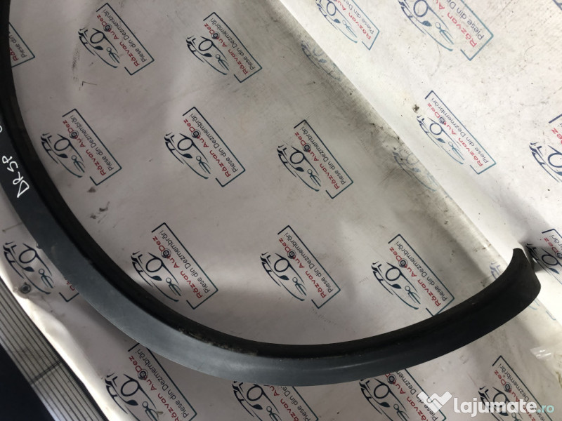 Bandou aripa dreapta spate Nissan Qashqai+2 - Motorina 2012