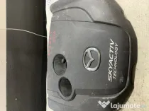 Capac motor Mazda 3 - Motorina 2015