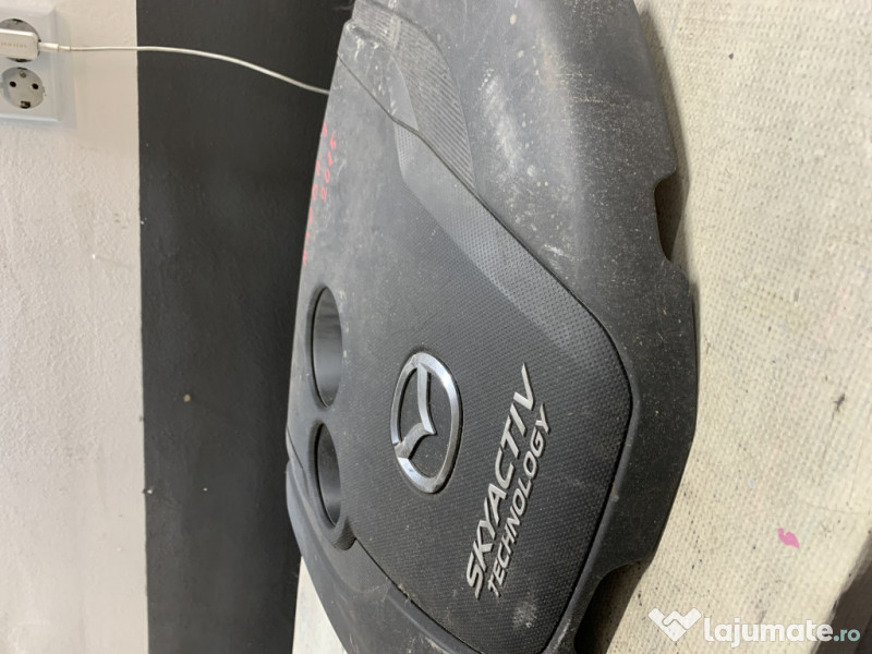 Capac motor Mazda 3 - Motorina 2015