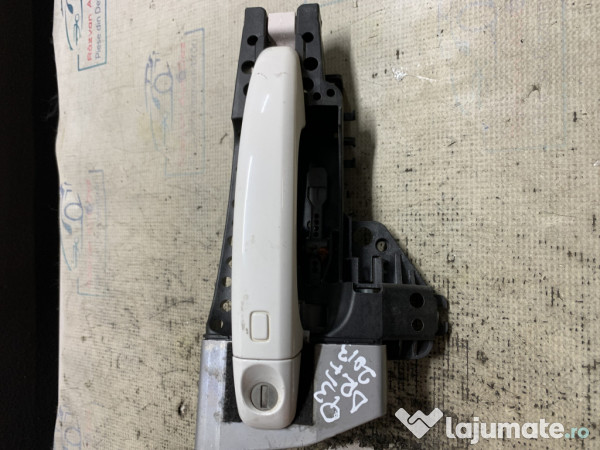 Maner exterior dreapta fata Audi Q3 - Motorina 2013