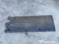 Scut lateral stanga Skoda Yeti 2.0 Motorina 2012