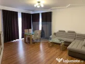De vanzare apartament 3 camere/ zona Tractorul 