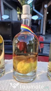 Palinca de pere cu para in sticla 