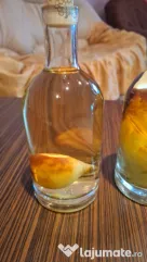 Palinca de pere cu para in sticla