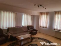 Inchiriez apartament 2 camere ultracentral pitesti cu loc parcare