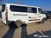 Dezmembrez Ford Transit Custom de Persoane 2.2 Tdci DRFF 100 Cai 