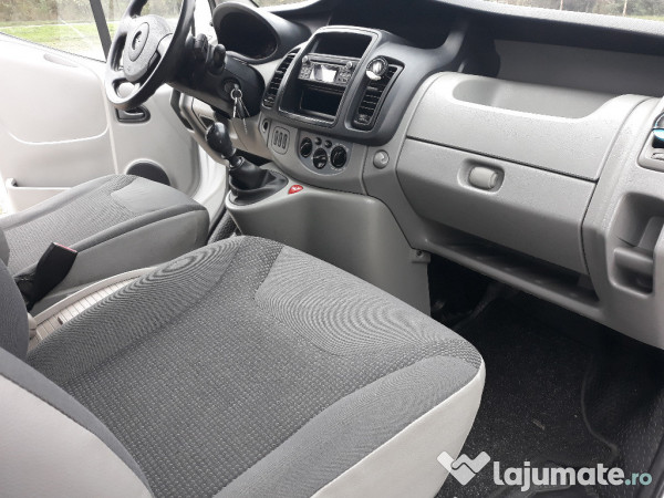 Opel Vivaro 2014 Lunga A/C